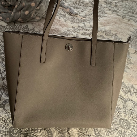 Michael Kors Large Gray Tote With Middle Pocket - Picture 3 of 4